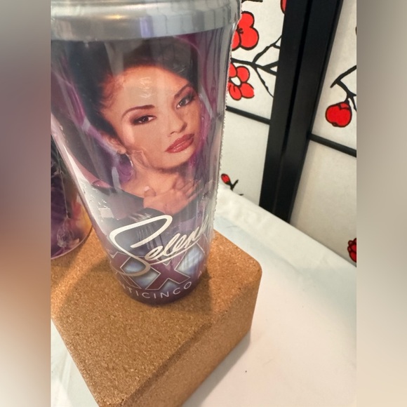 Selena Forever Collector Sealed New Cups Bundle - Picture 6 of 9
